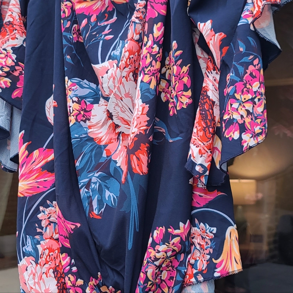 Women's Off-The-Shoulder Vibrant Floral Blouse - Size Large - Picture 14 of 15